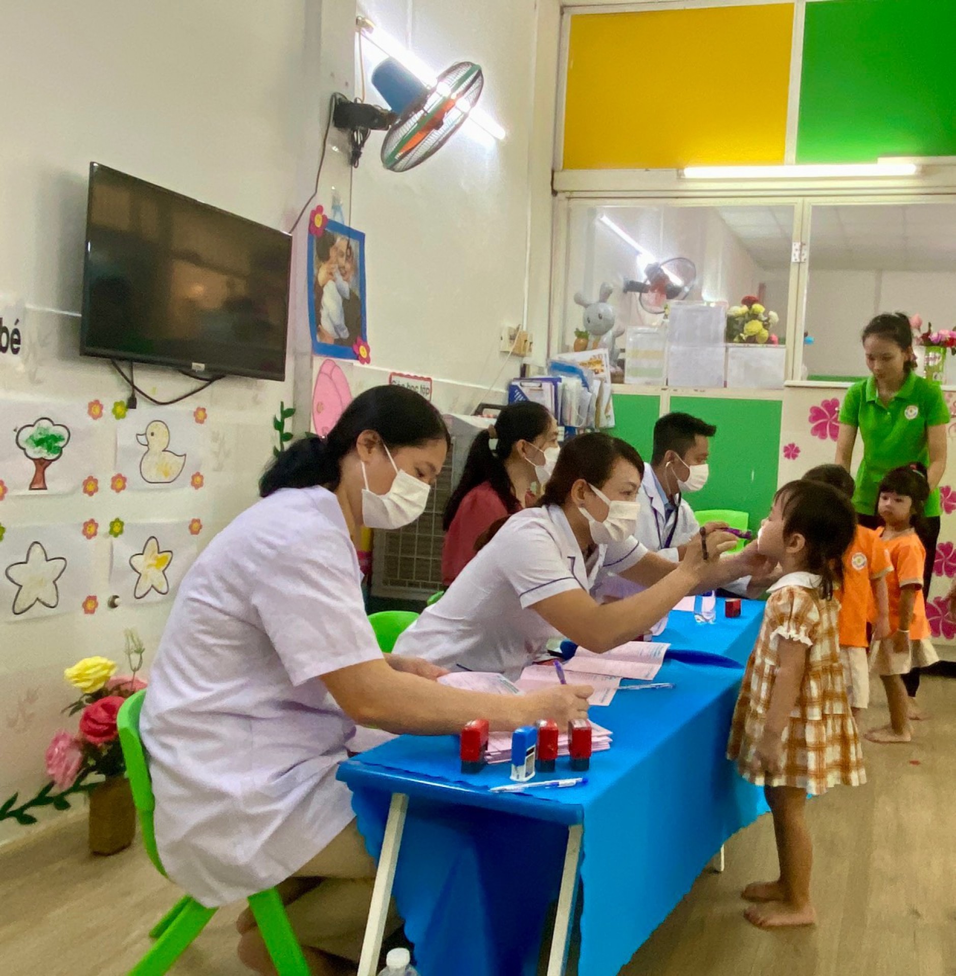 KHÁM SỨC KHỎE CHO BÉ 2023