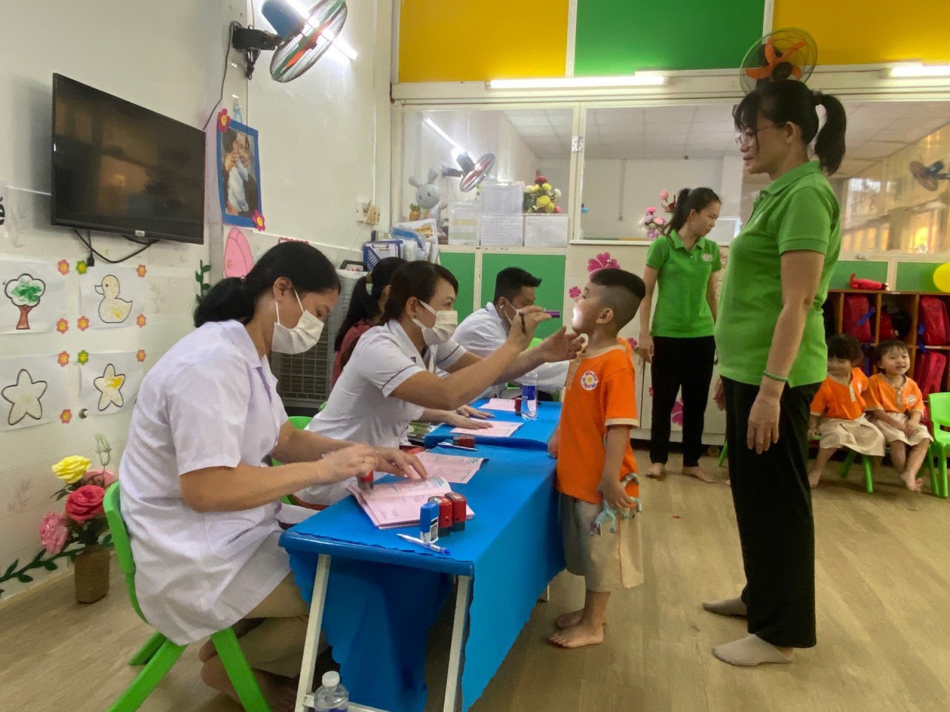 KHÁM SỨC KHỎE CHO BÉ 2023