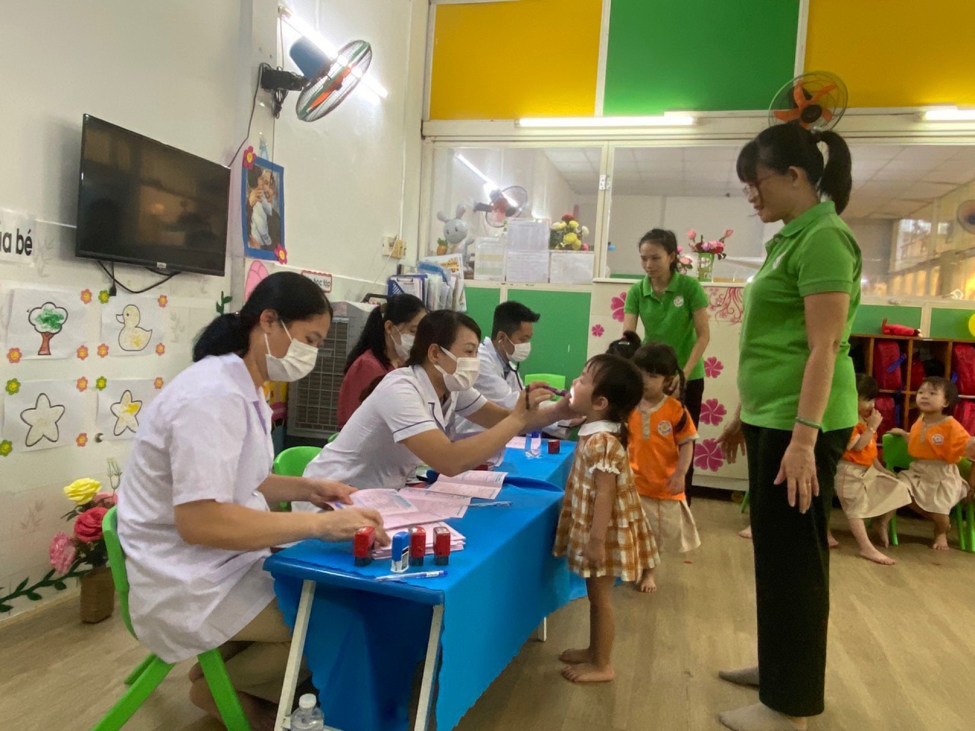 KHÁM SỨC KHỎE CHO BÉ 2023