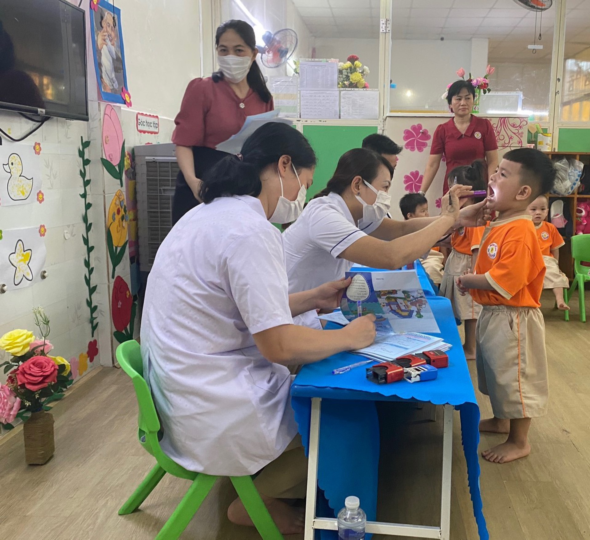 KHÁM SỨC KHỎE CHO BÉ 2023