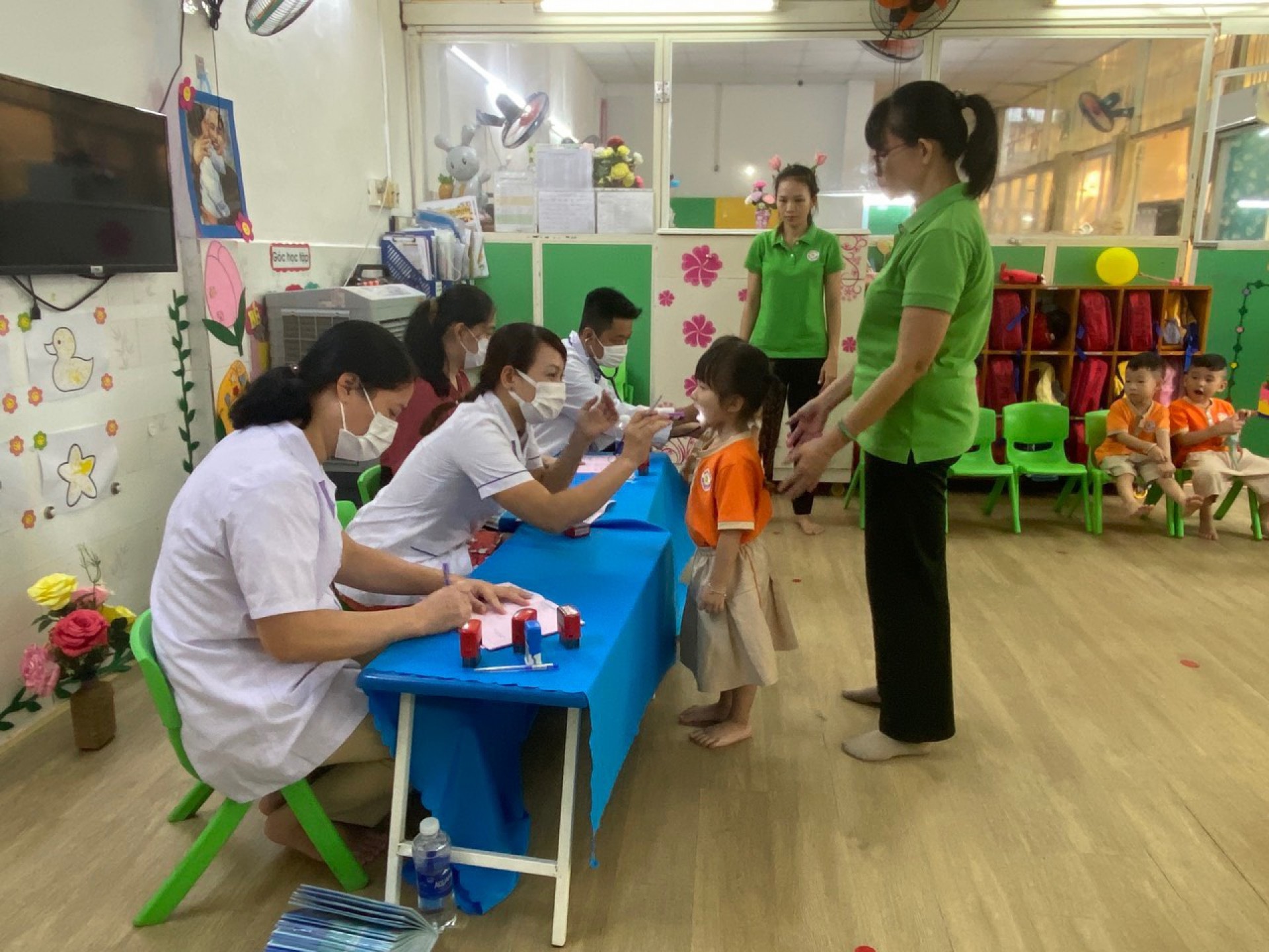 KHÁM SỨC KHỎE CHO BÉ 2023