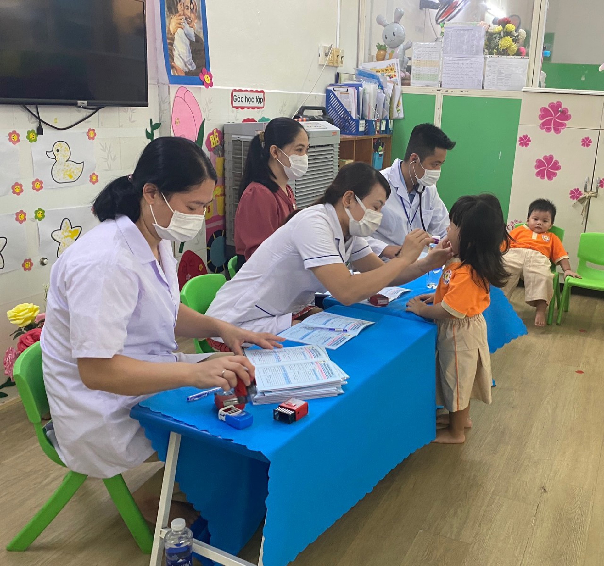 KHÁM SỨC KHỎE CHO BÉ 2023