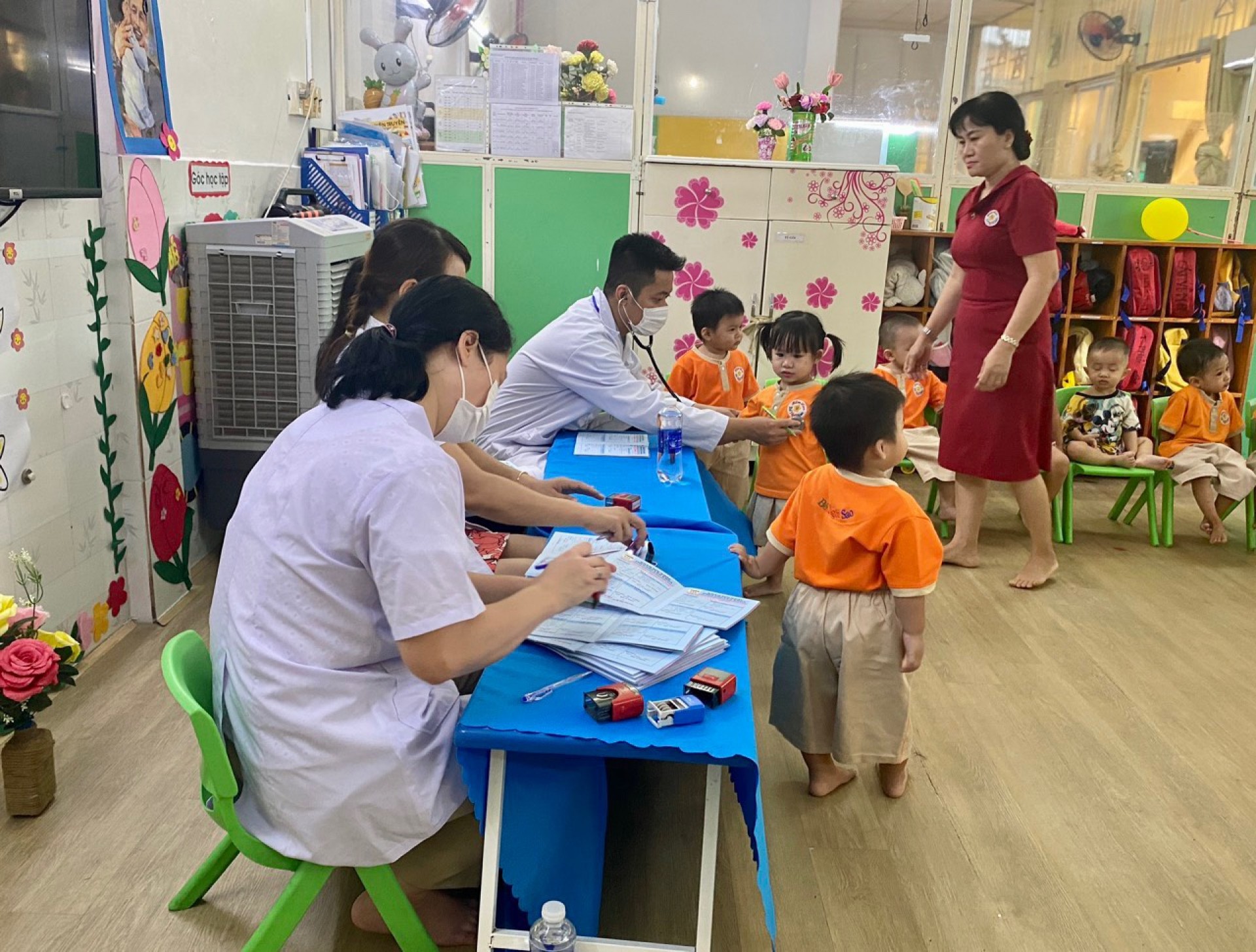 KHÁM SỨC KHỎE CHO BÉ 2023