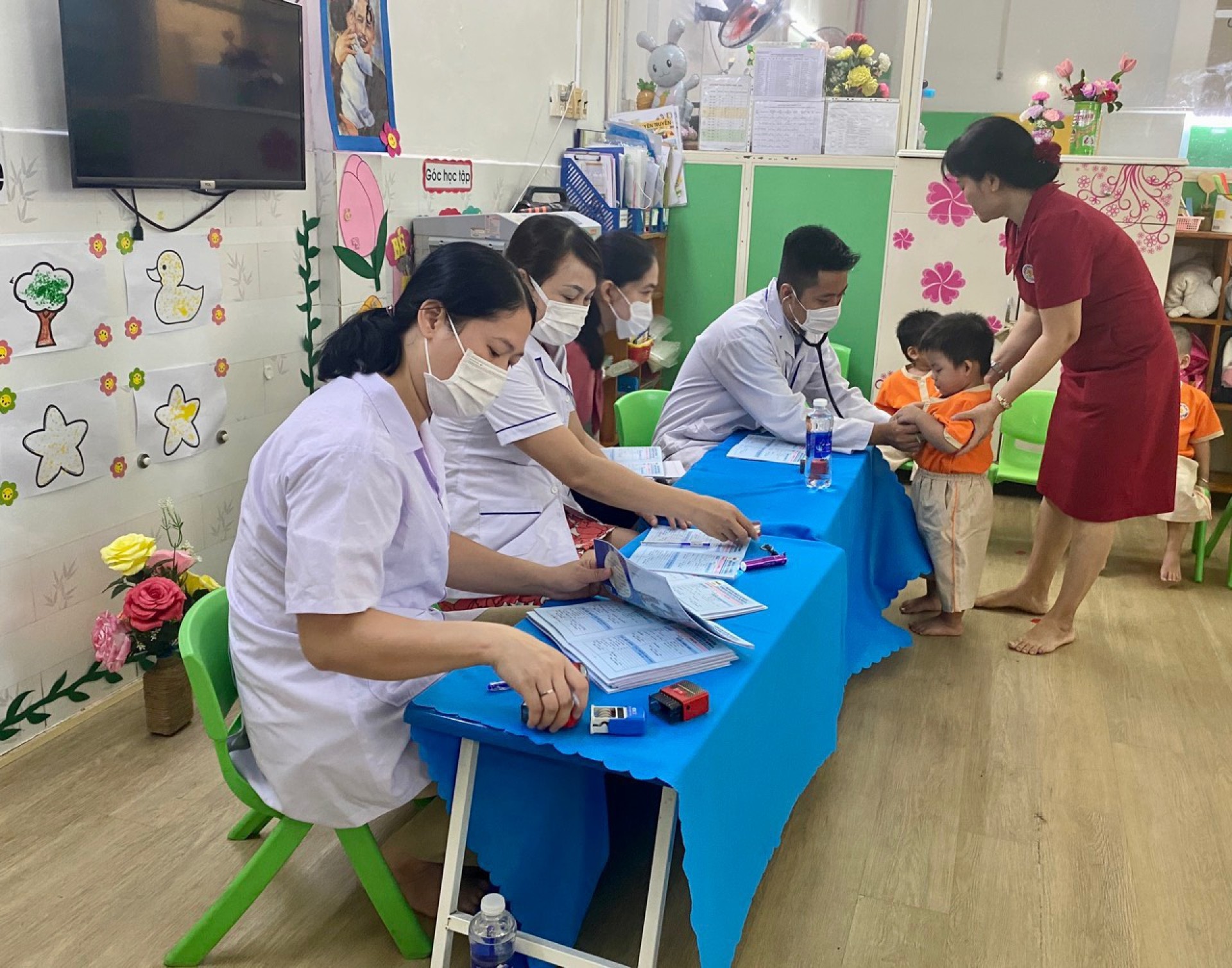 KHÁM SỨC KHỎE CHO BÉ 2023