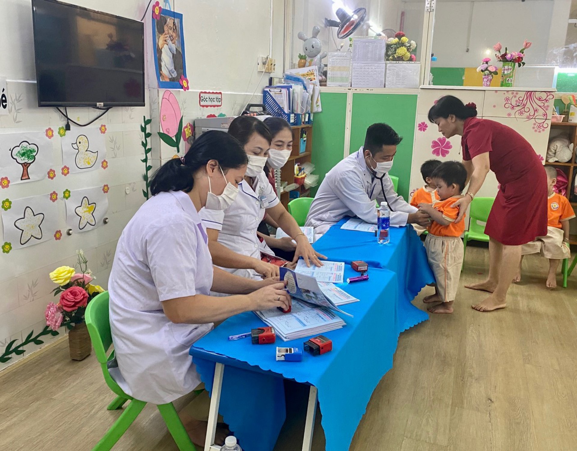 KHÁM SỨC KHỎE CHO BÉ 2023