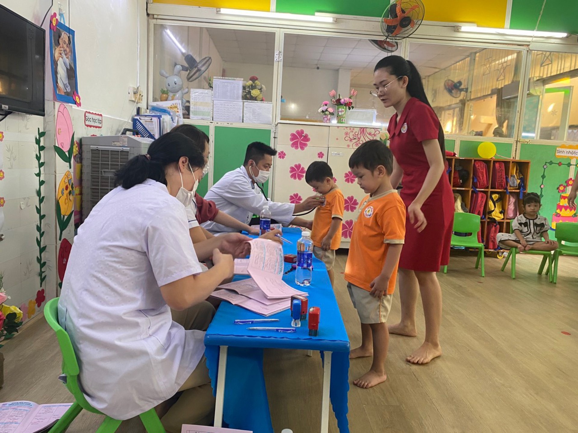 KHÁM SỨC KHỎE CHO BÉ 2023