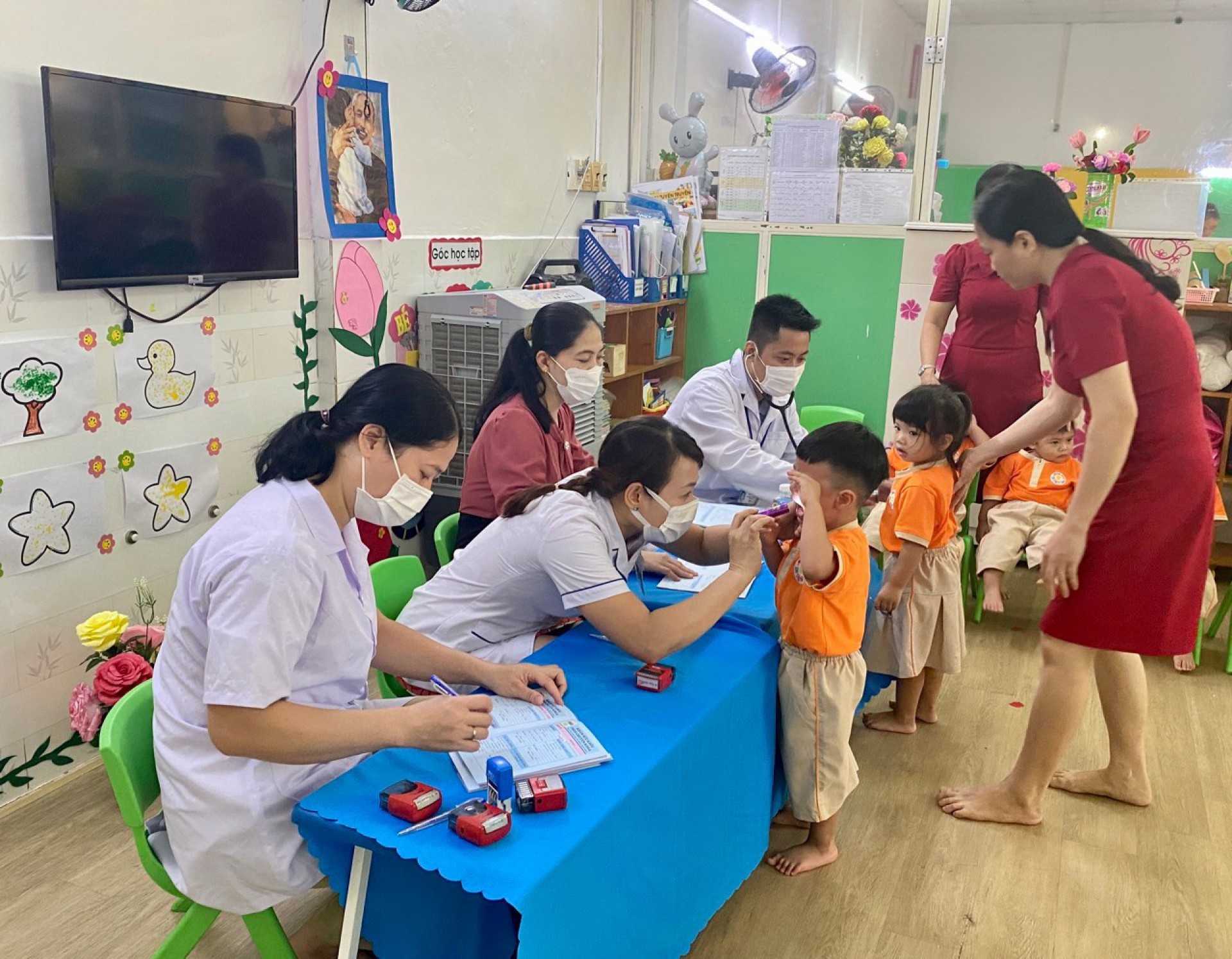 KHÁM SỨC KHỎE CHO BÉ 2023