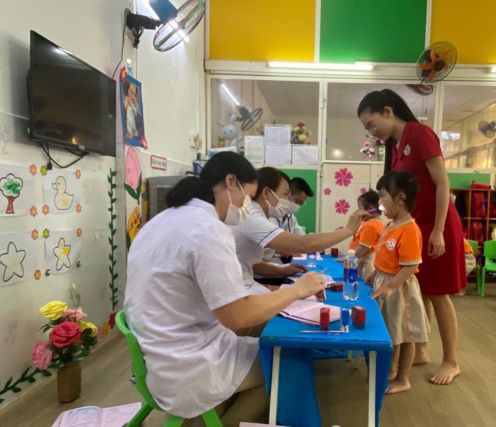 KHÁM SỨC KHỎE CHO BÉ 2023