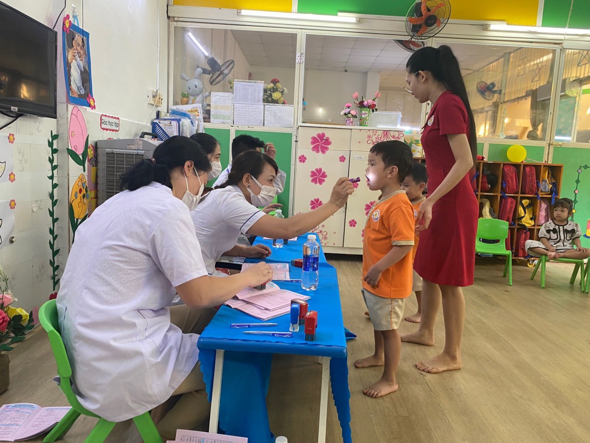 KHÁM SỨC KHỎE CHO BÉ 2023