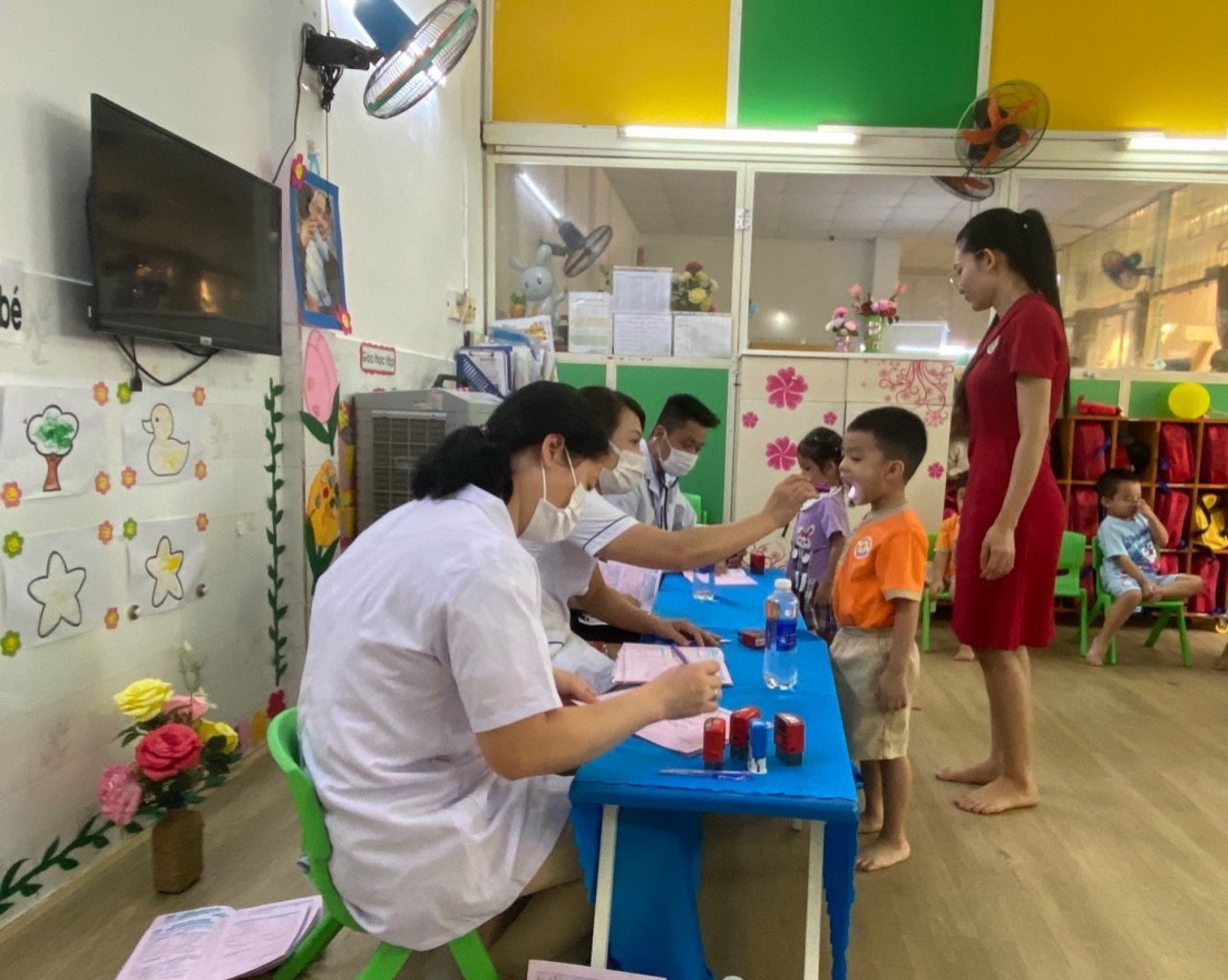 KHÁM SỨC KHỎE CHO BÉ 2023