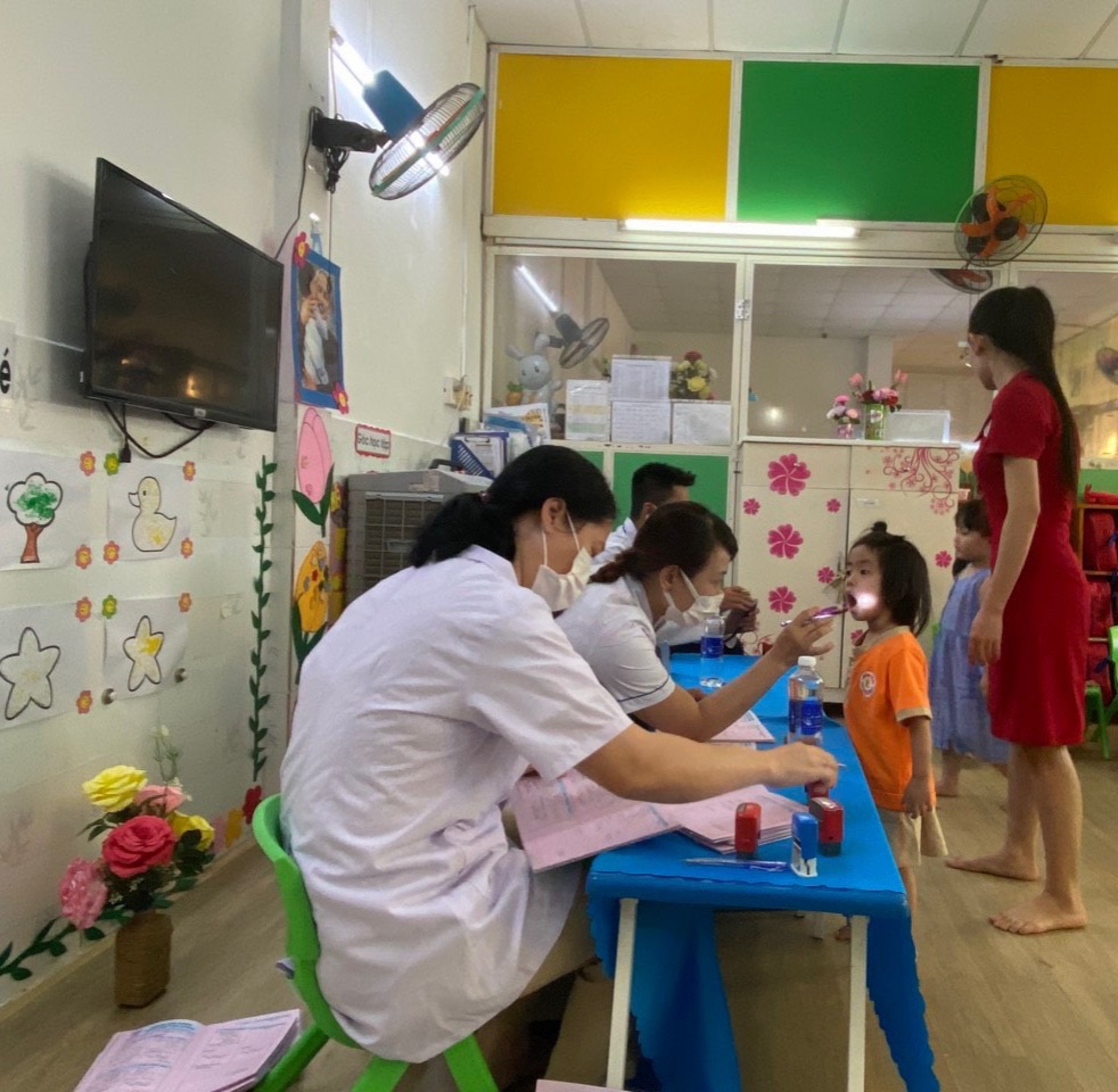 KHÁM SỨC KHỎE CHO BÉ 2023