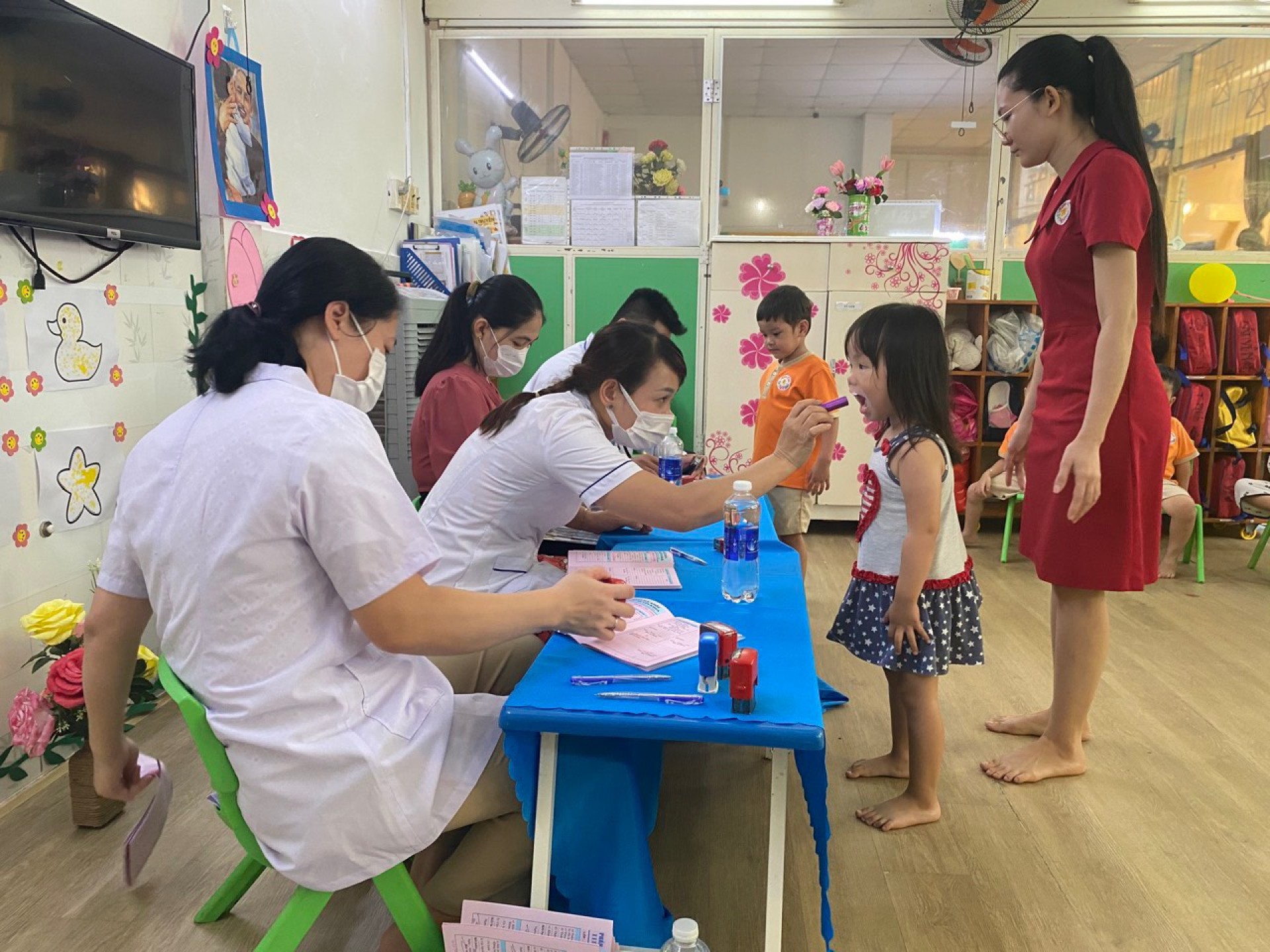 KHÁM SỨC KHỎE CHO BÉ 2023