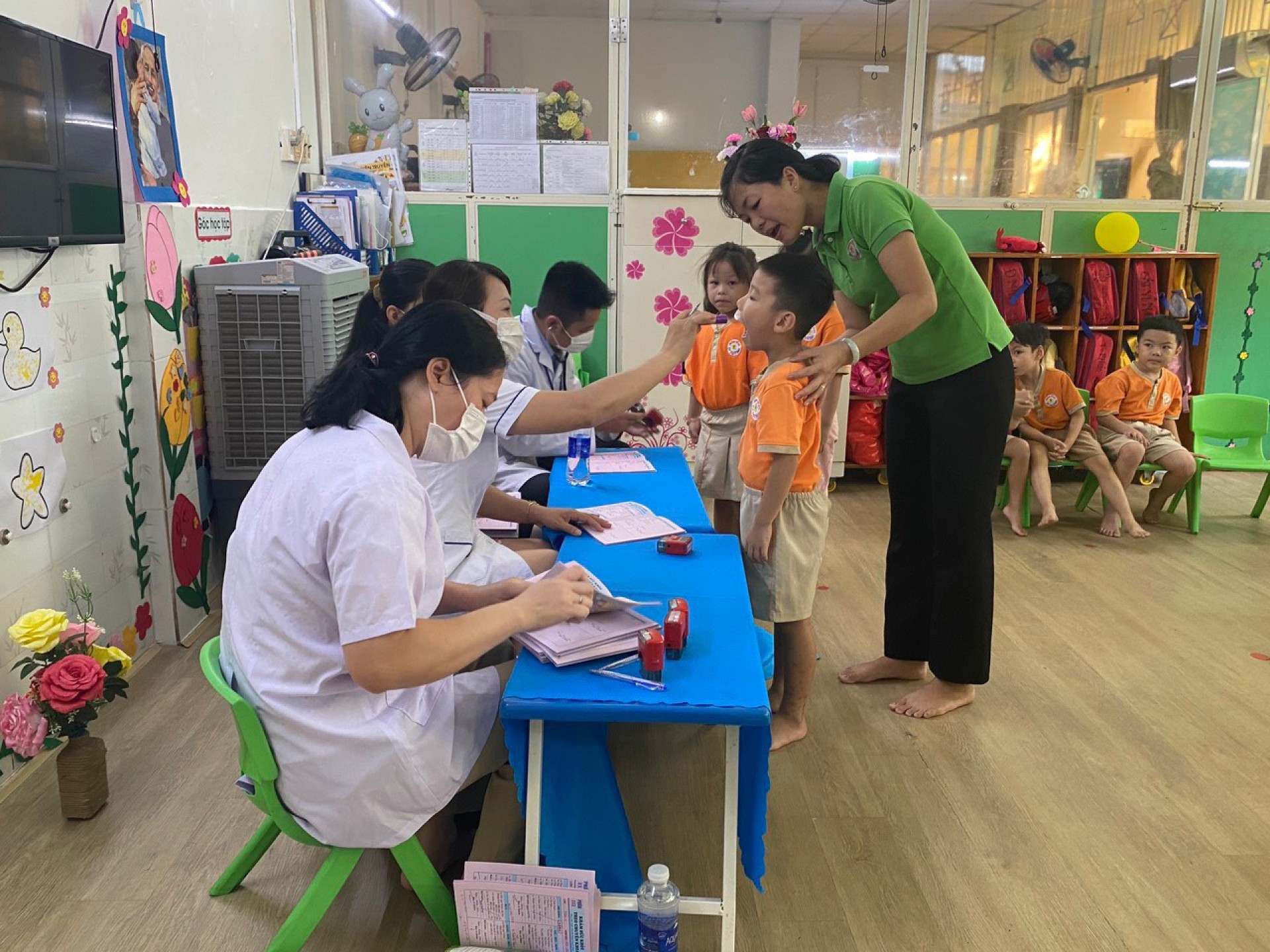 KHÁM SỨC KHỎE CHO BÉ 2023