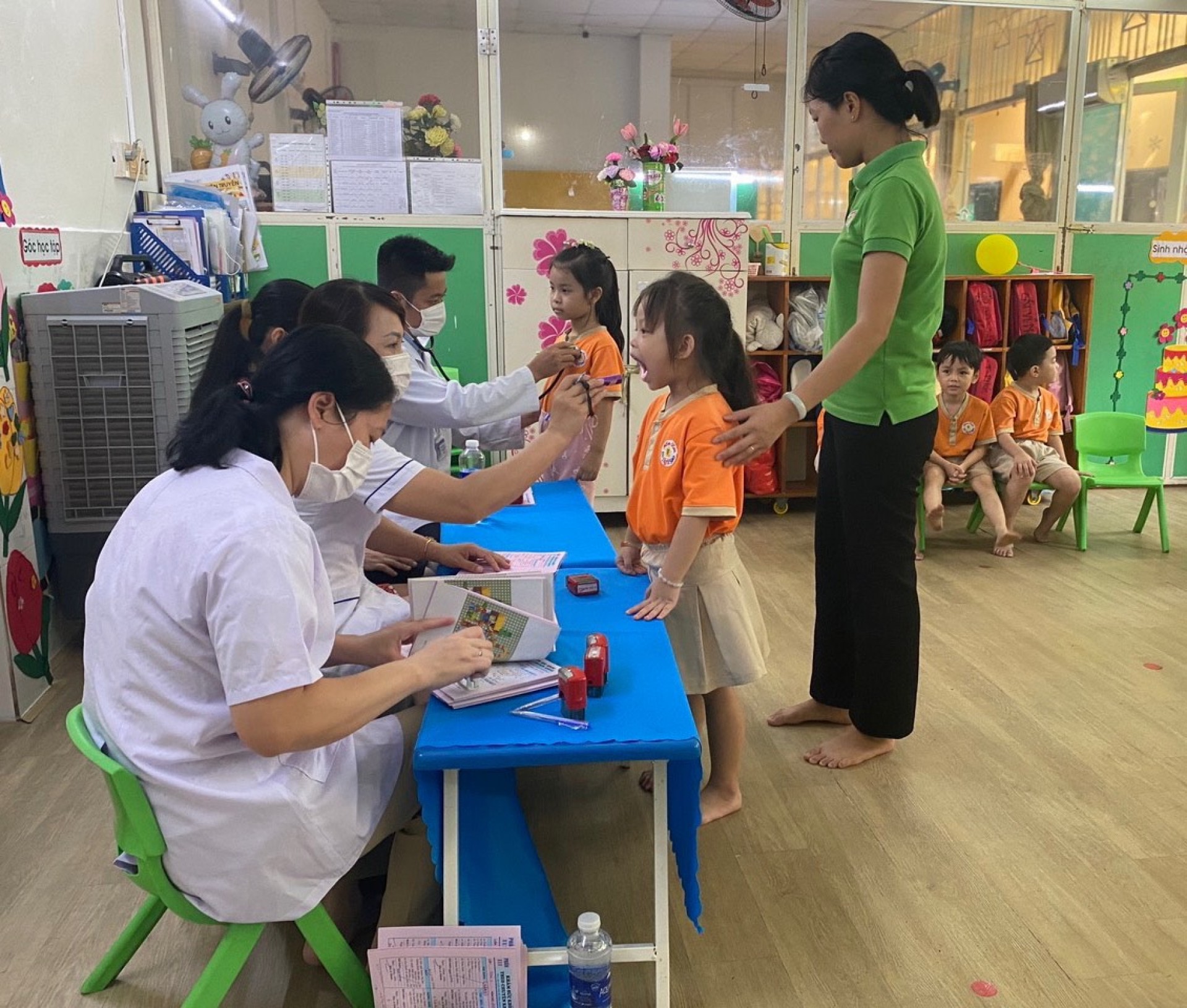 KHÁM SỨC KHỎE CHO BÉ 2023