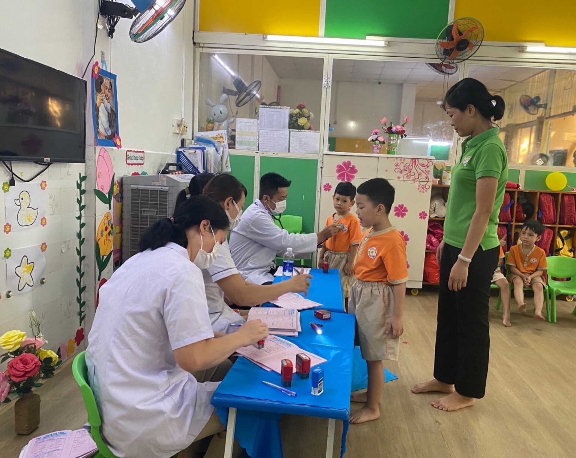 KHÁM SỨC KHỎE CHO BÉ 2023