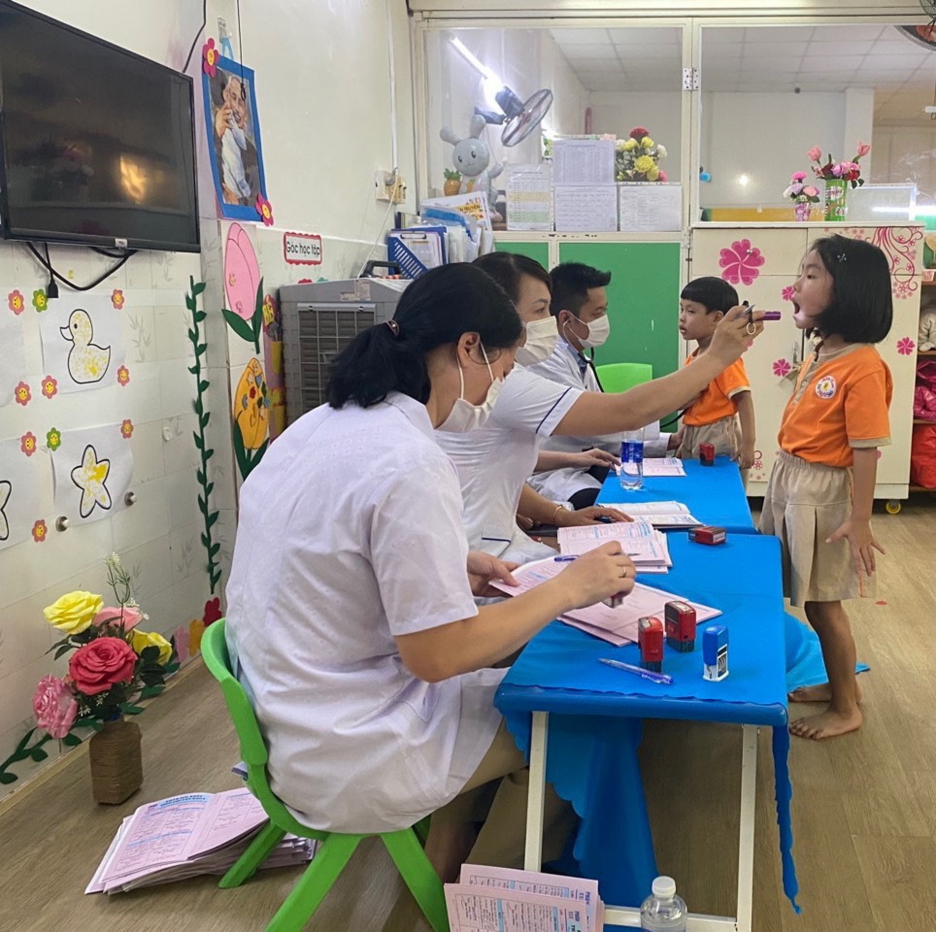 KHÁM SỨC KHỎE CHO BÉ 2023