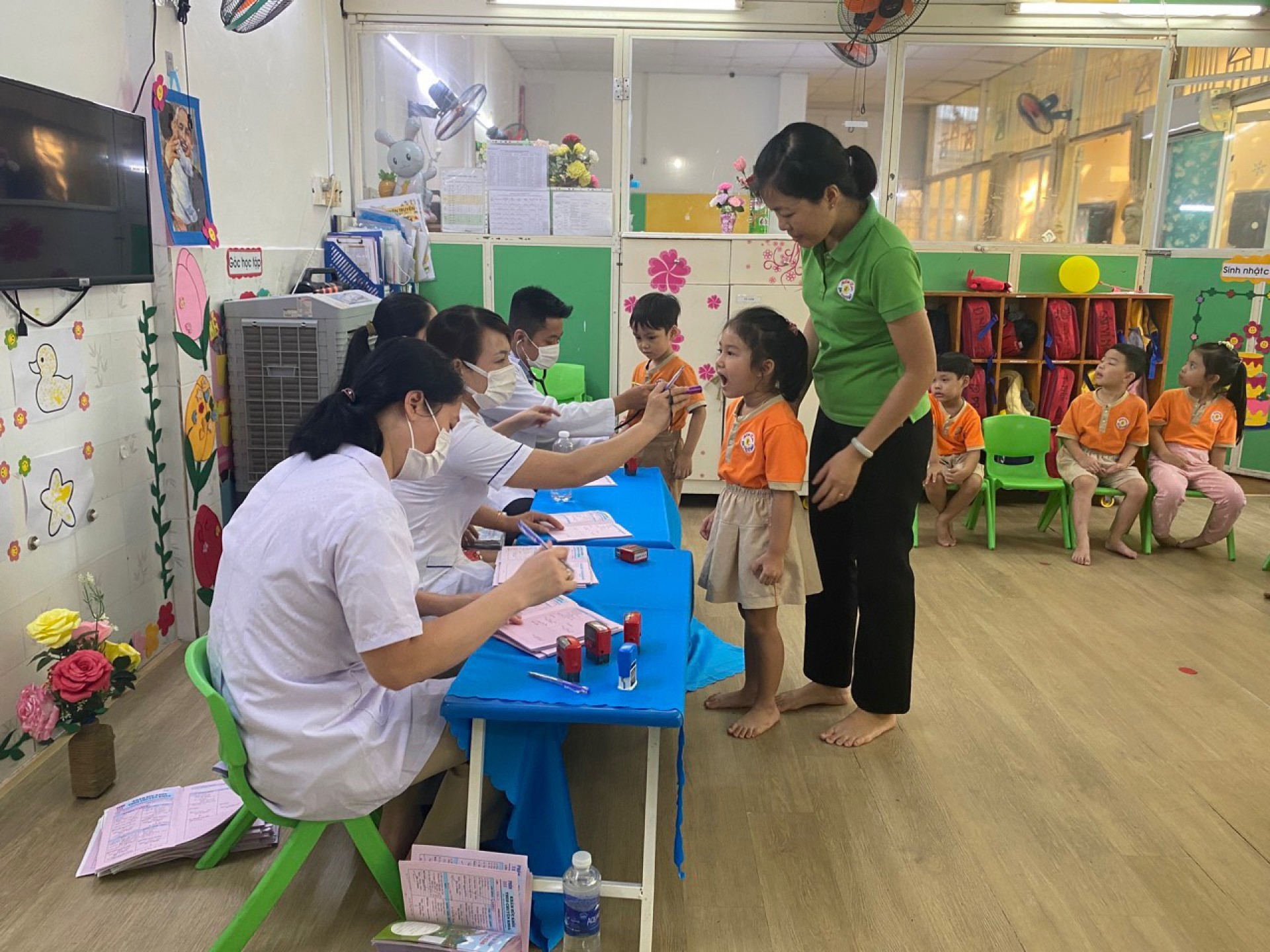 KHÁM SỨC KHỎE CHO BÉ 2023