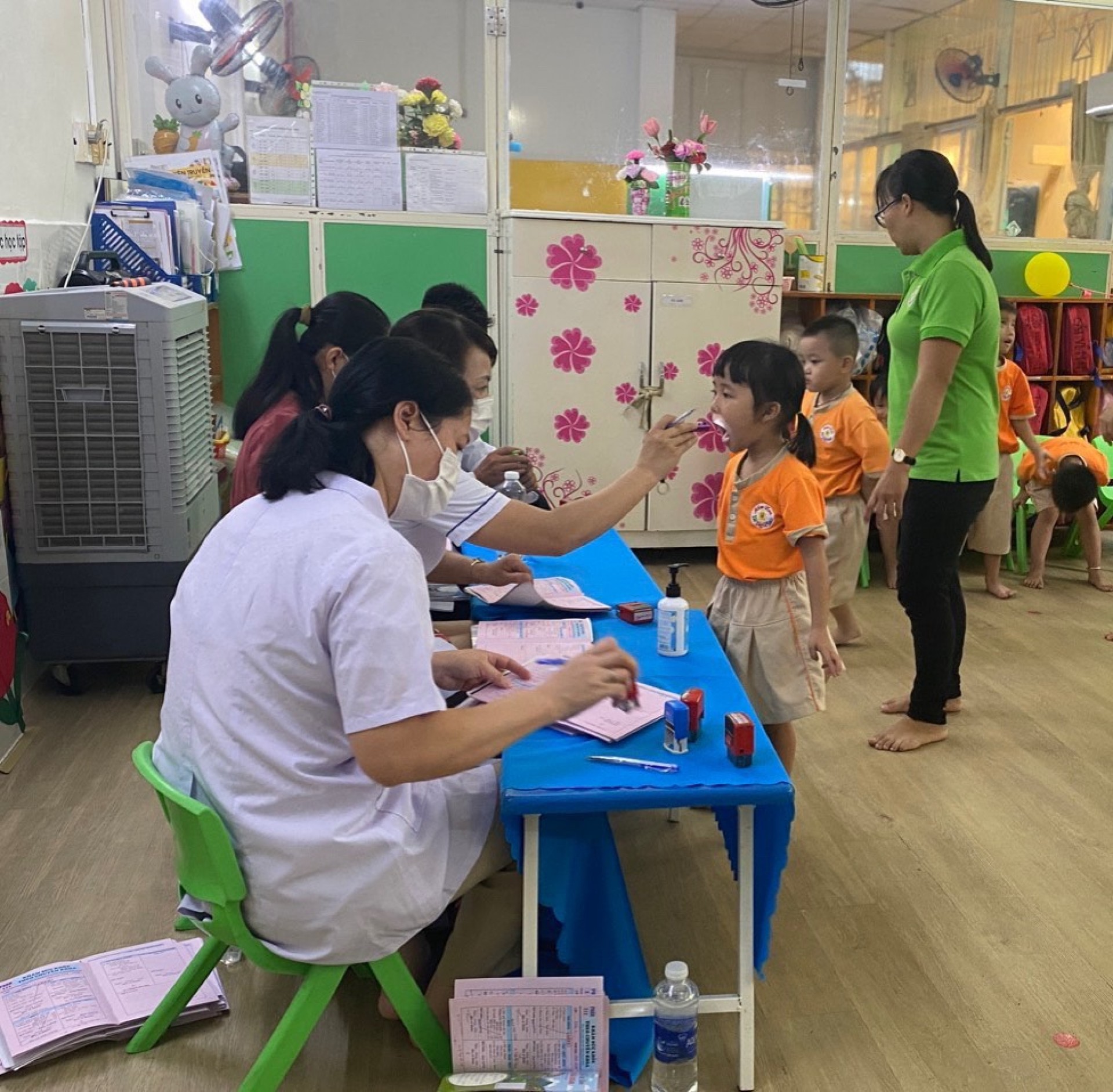 KHÁM SỨC KHỎE CHO BÉ 2023