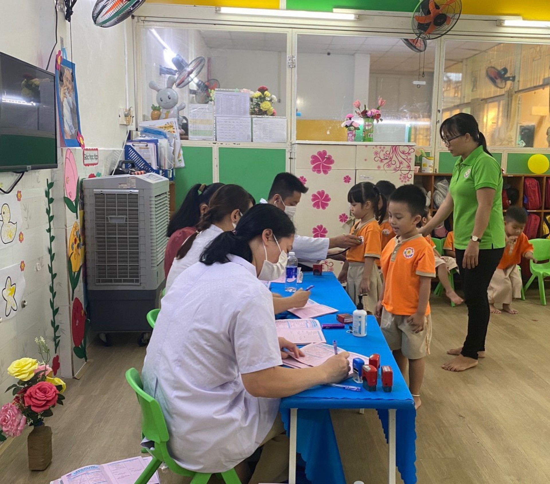 KHÁM SỨC KHỎE CHO BÉ 2023