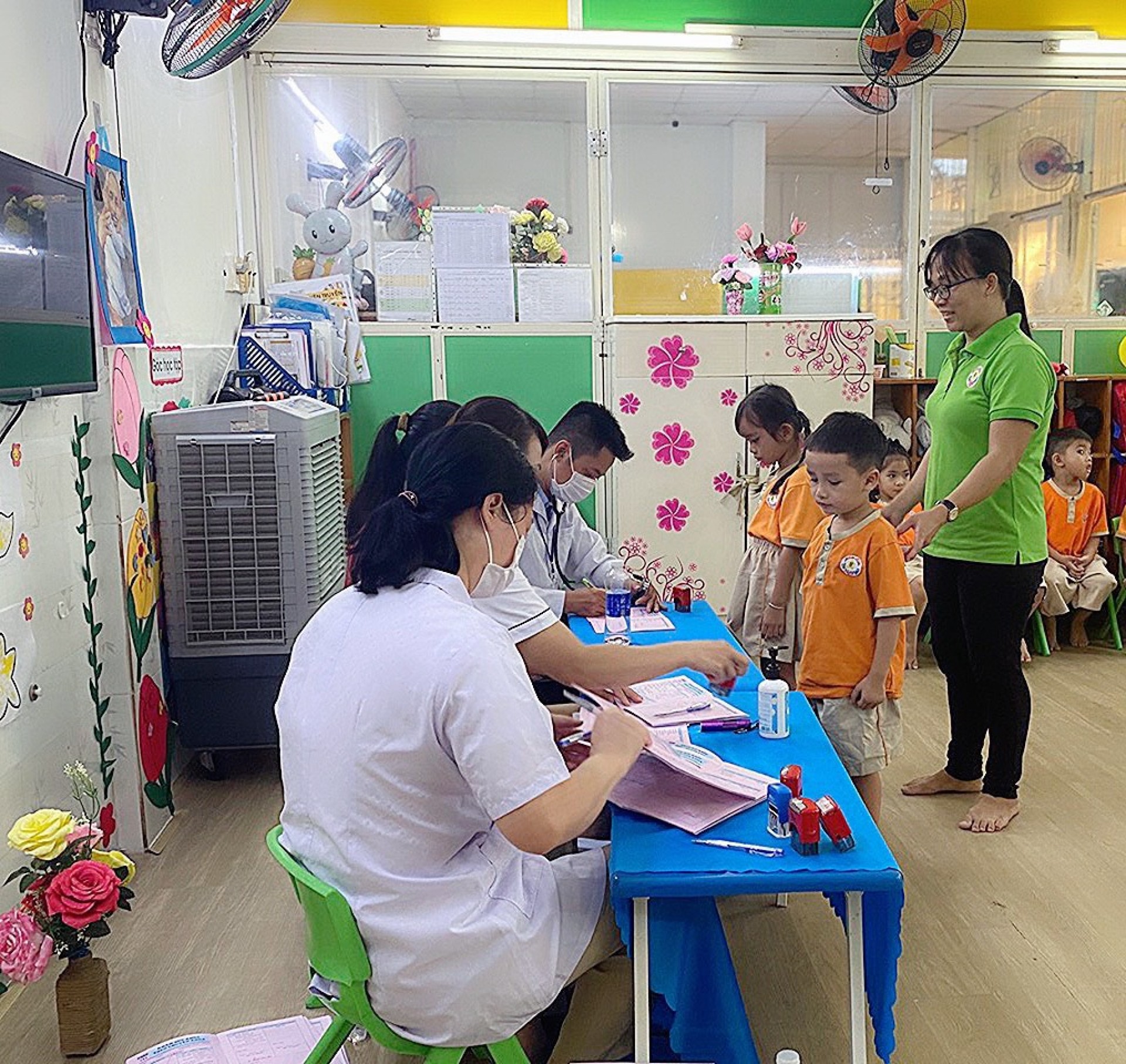 KHÁM SỨC KHỎE CHO BÉ 2023