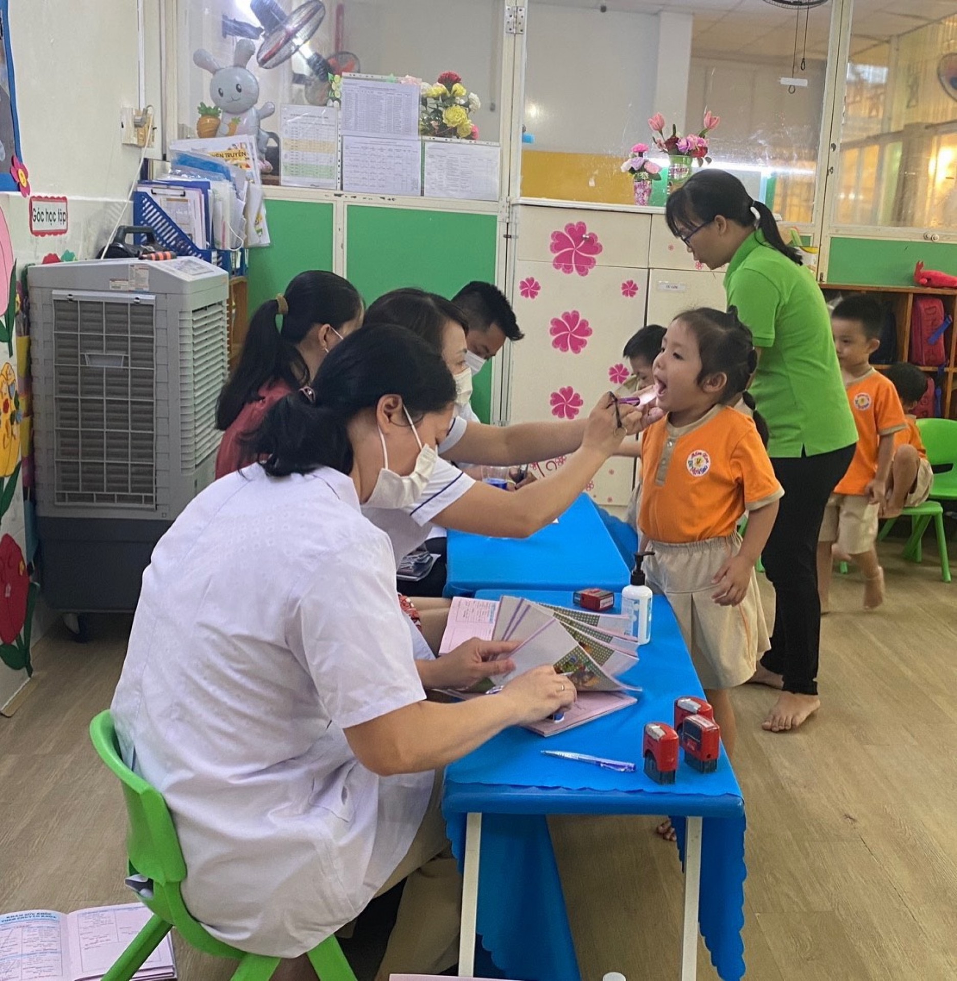 KHÁM SỨC KHỎE CHO BÉ 2023