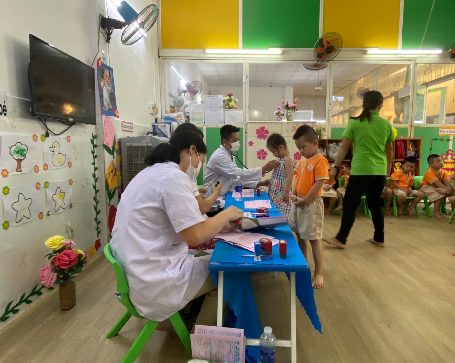 KHÁM SỨC KHỎE CHO BÉ 2023